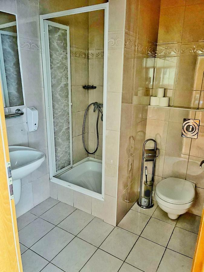 Alkotmany Vendeghaz Hotell Sárvár Eksteriør bilde